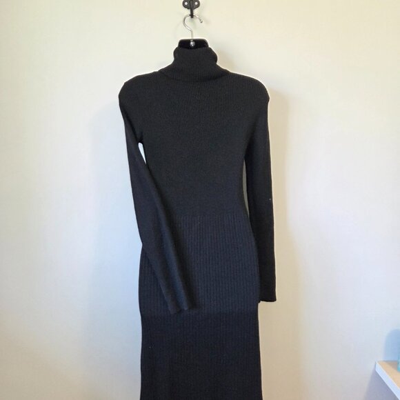 Uniqlo stretch long sleeve turtleneck midi sweater dress - Picture 5 of 5